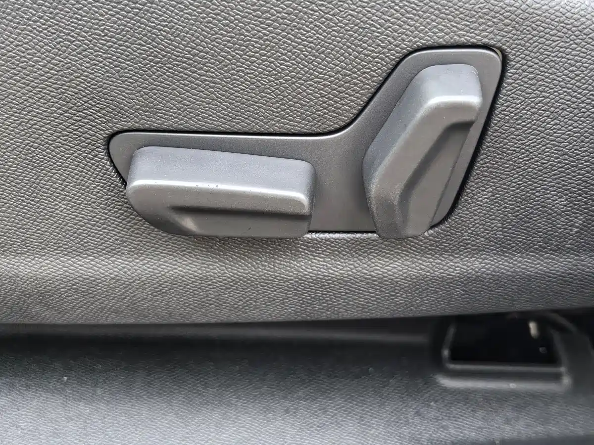 Peugeot 5008 фото 14