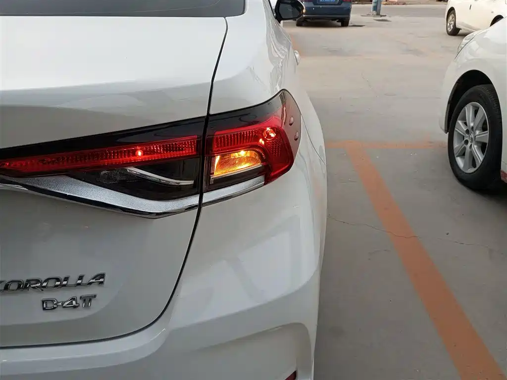 Toyota Corolla 2019 1.2T S-CVT GL-i Elite Edition фото 24