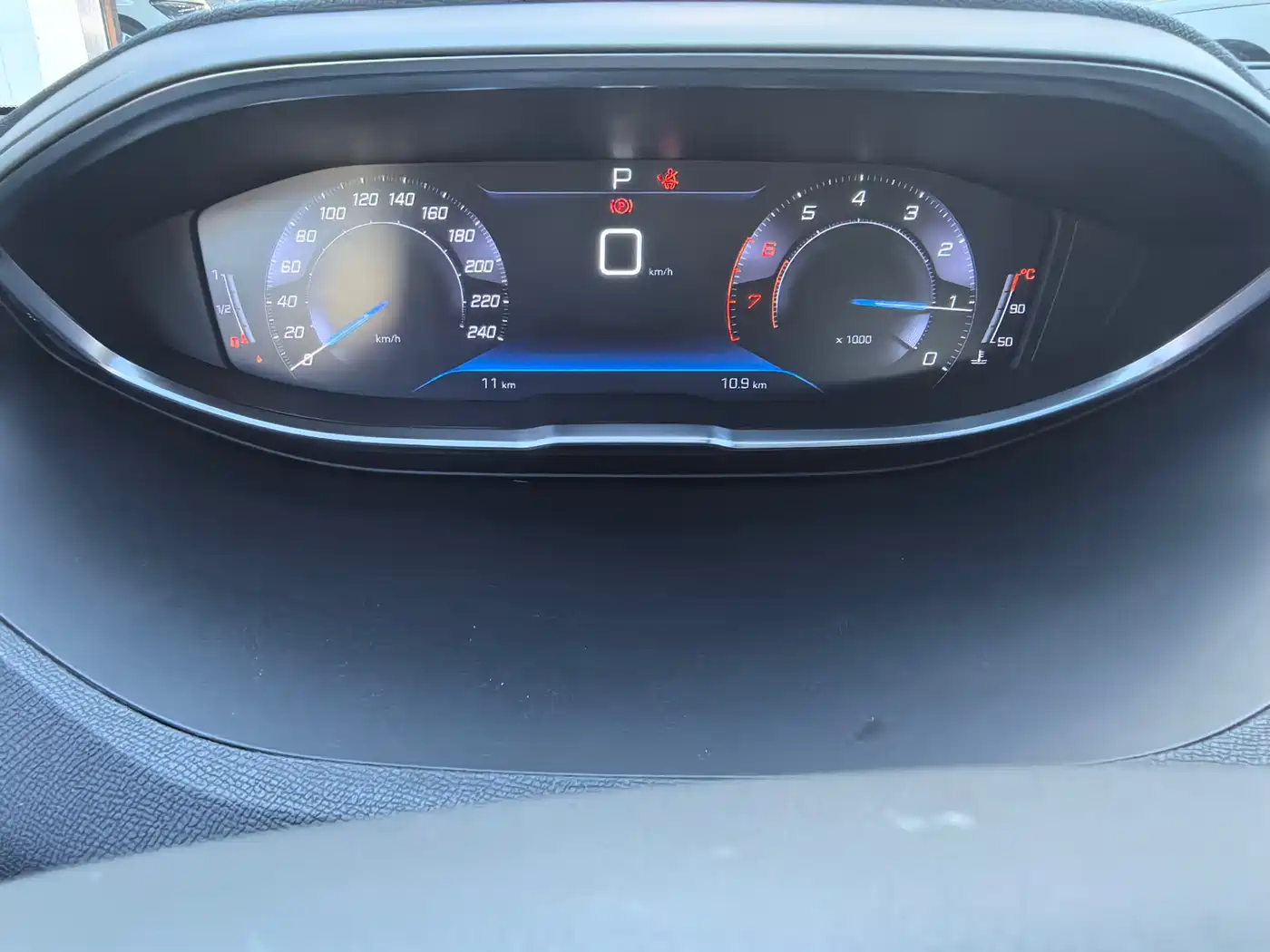 Peugeot 5008 фото 18