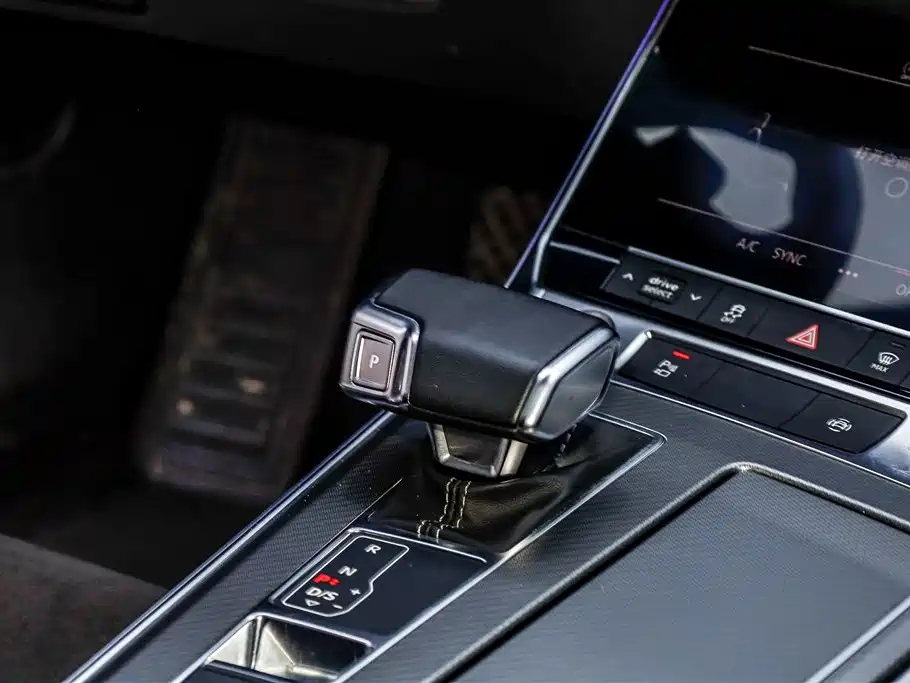Audi A7L 2024 45TFSI S-line Dream Edition Crystal Package фото 22