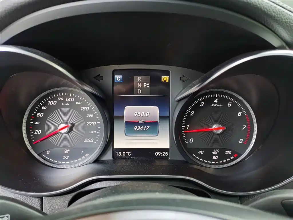 Mercedes-Benz GLC 2019 GLC 260 L 4MATIC Luxury фото 13