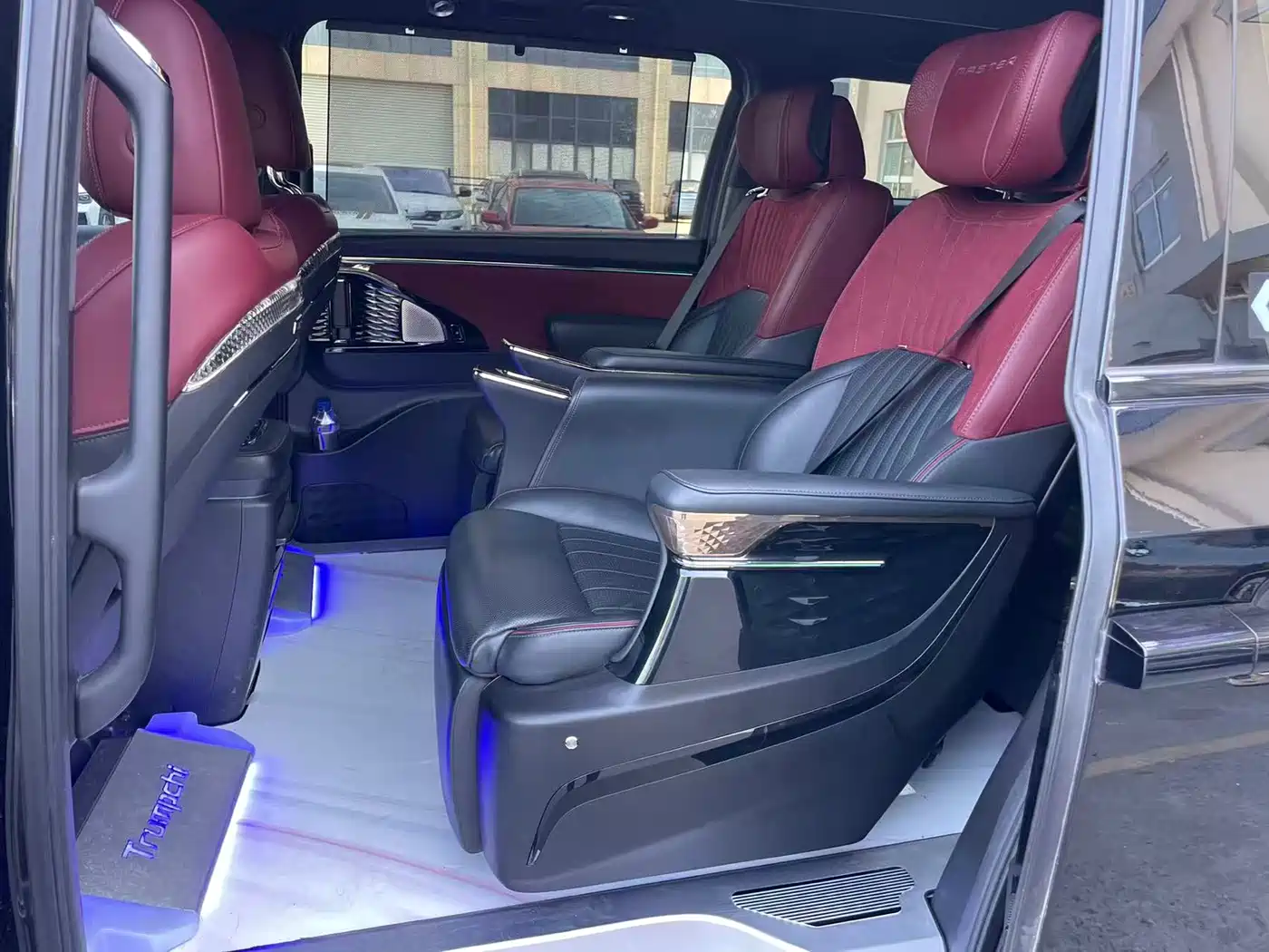 GAC Trumpchi Trumpchi M8 2023 Model Master Series Hybrid Royal Edition фото 5
