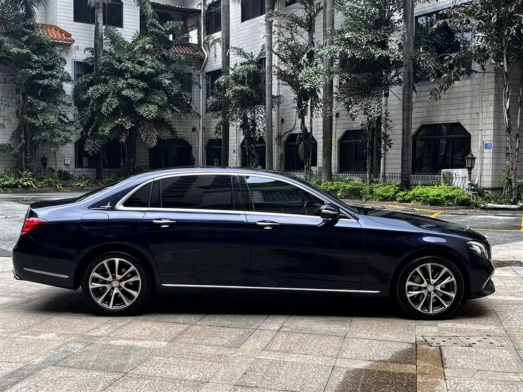 Mercedes-Benz E-Class 2016 E 300 L Fashion Type фото 5