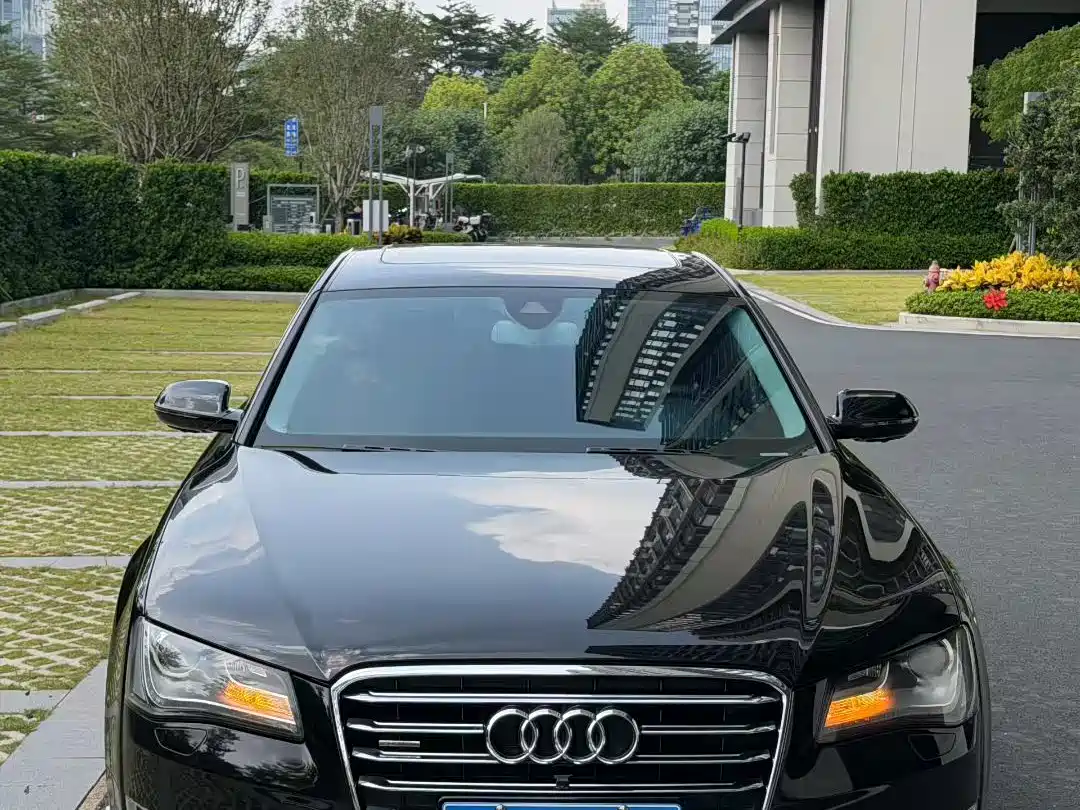 Audi A8 2013 A8L 45 TFSI quattro Comfort фото 2