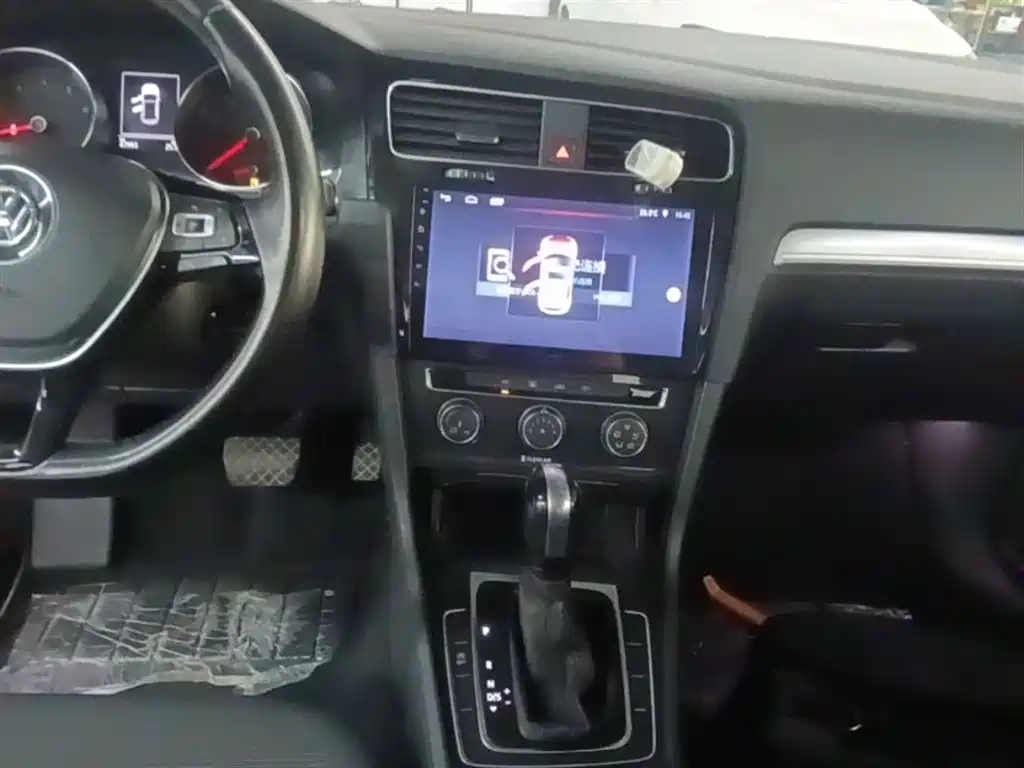 Volkswagen Golf 2018 230TSI Automatic Comfort фото 13