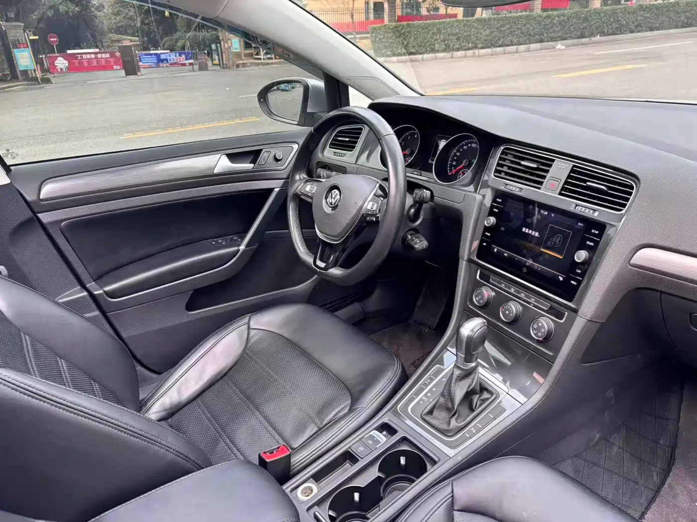 Volkswagen Golf (Import) 2019 1.8TSI Wagon фото 8