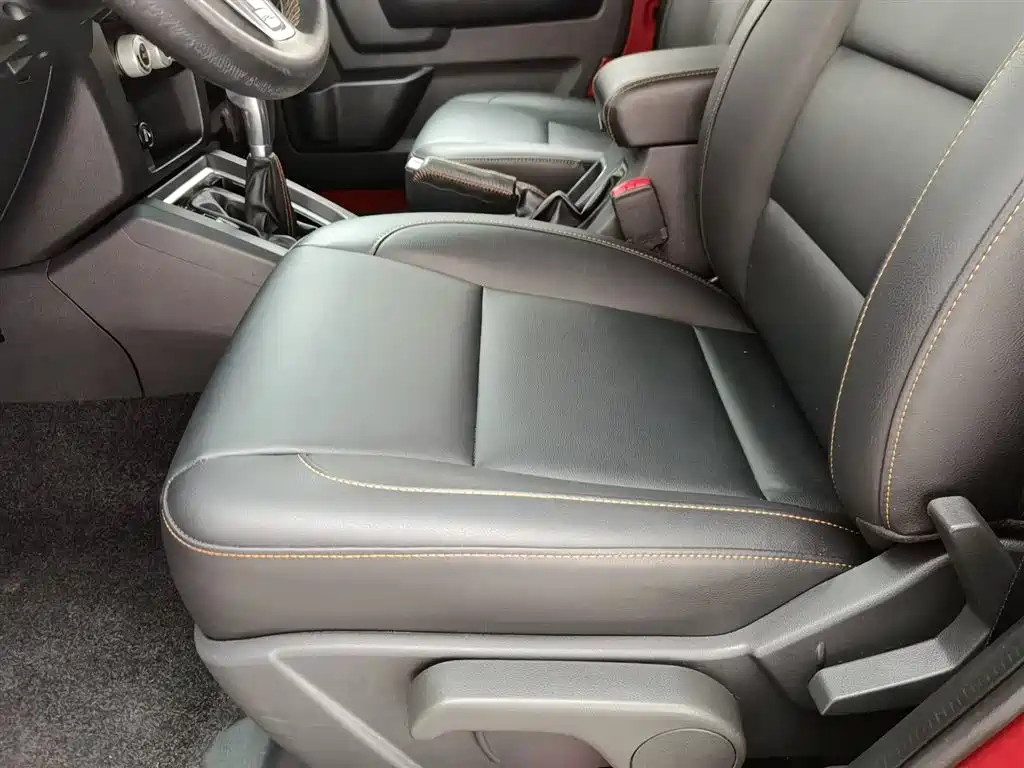 BAIC ORV Beijing Offroad BJ40 2016 Model 40L 2.3T Automatic 2WD Premium фото 20