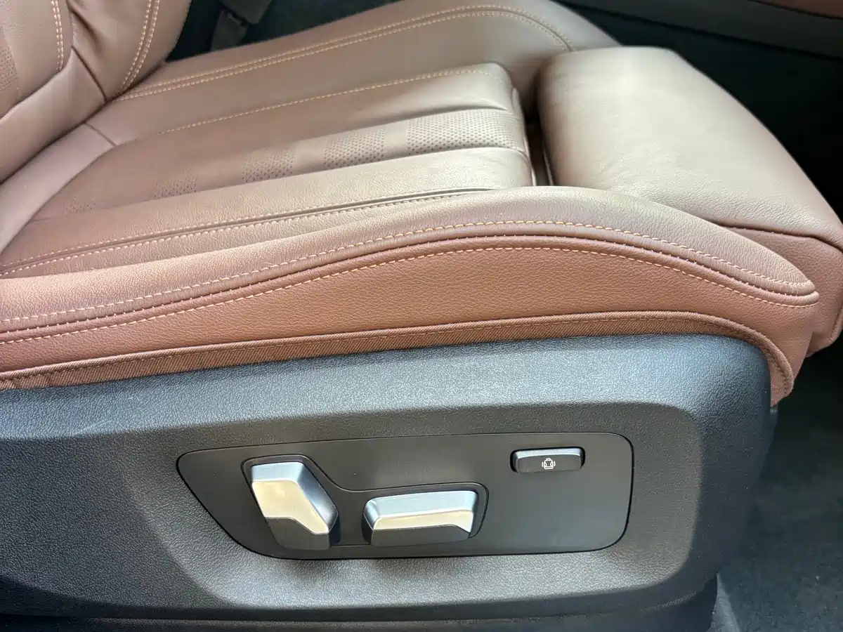 BMW X5 (Import) 2021 xDrive30i X Design Package фото 7
