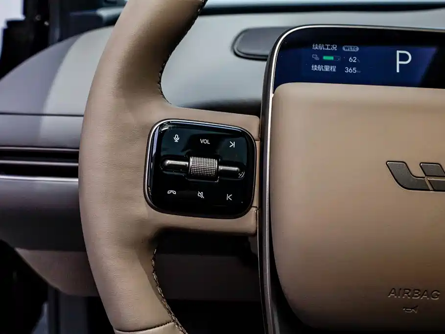 Li Auto i6 2025 2025 2WD Base Model