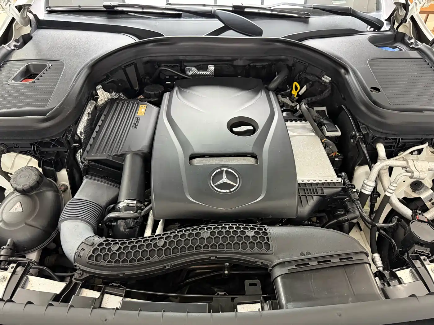 Mercedes-Benz GLC 2016 GLC 300 4MATIC Dynamic фото 14
