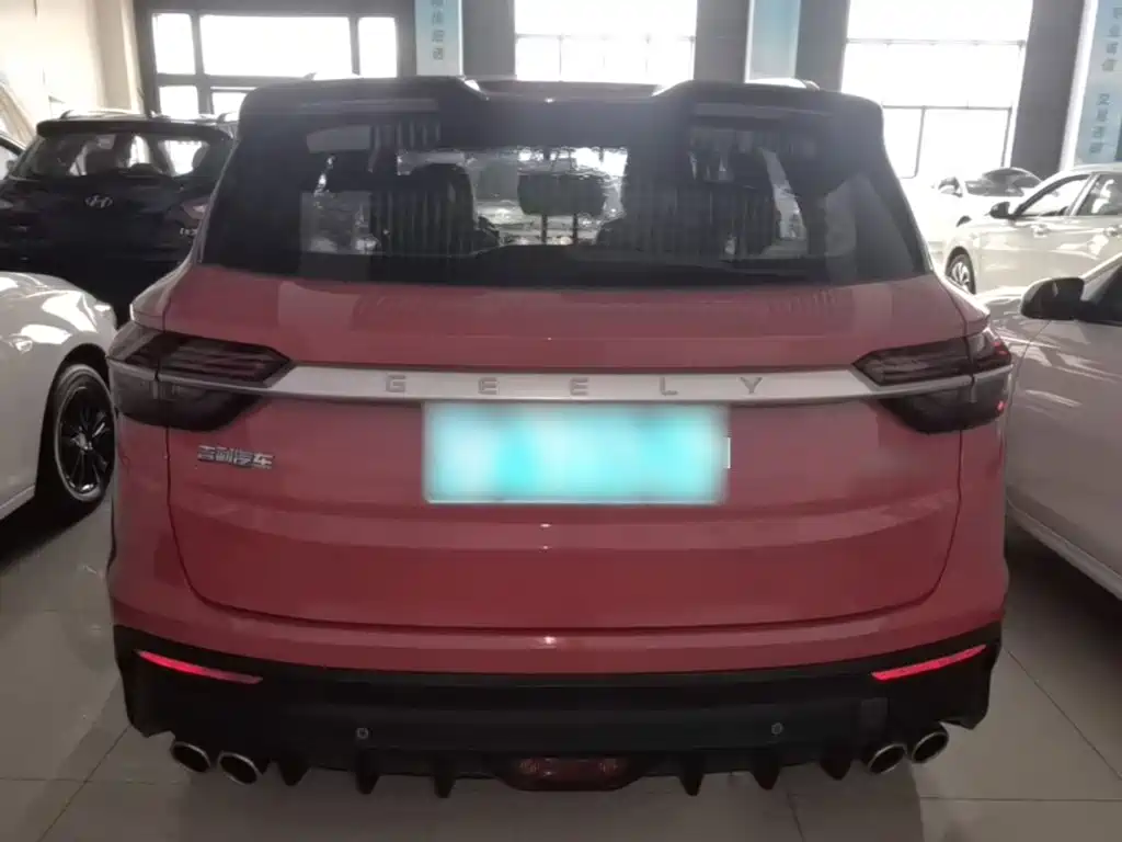 Фото 6 - Geely Coolray