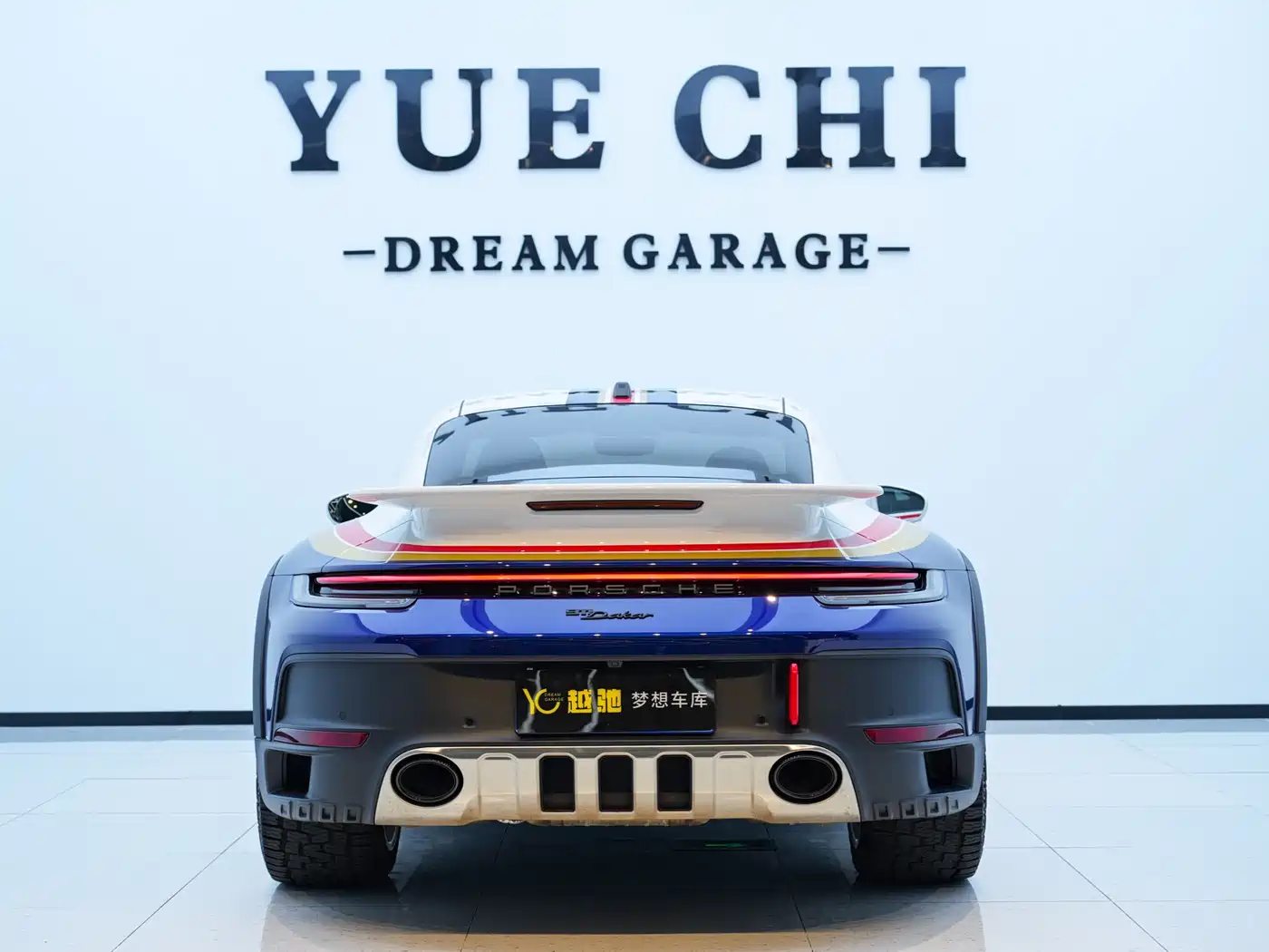 PORSCHE 911