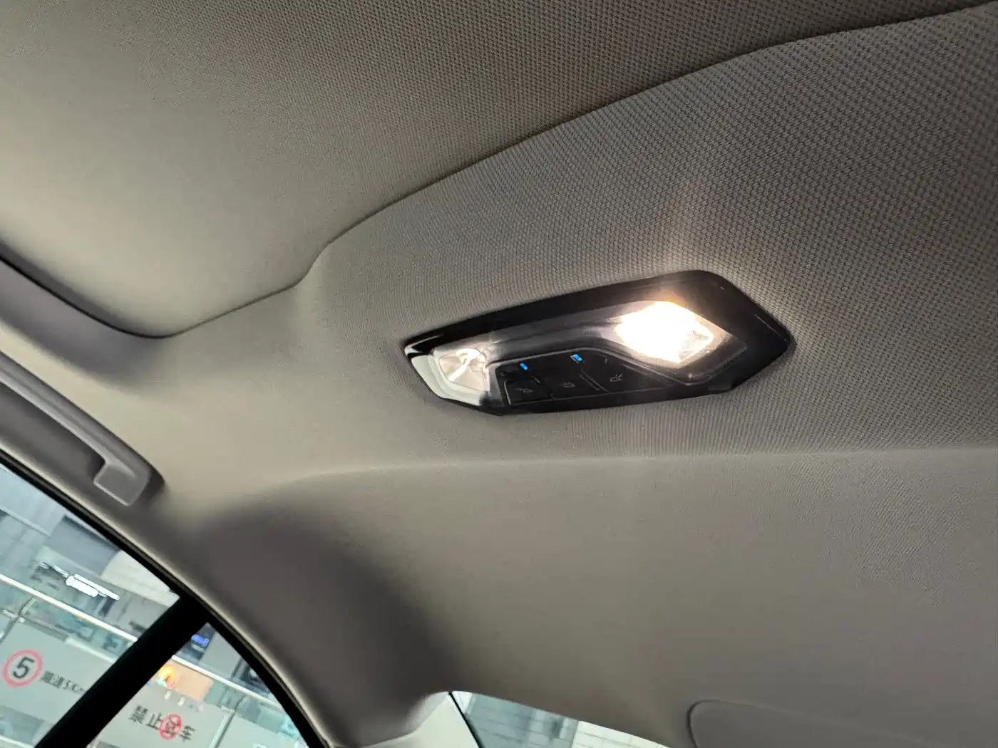 BMW i3 2024 eDrive 35 L фото 32