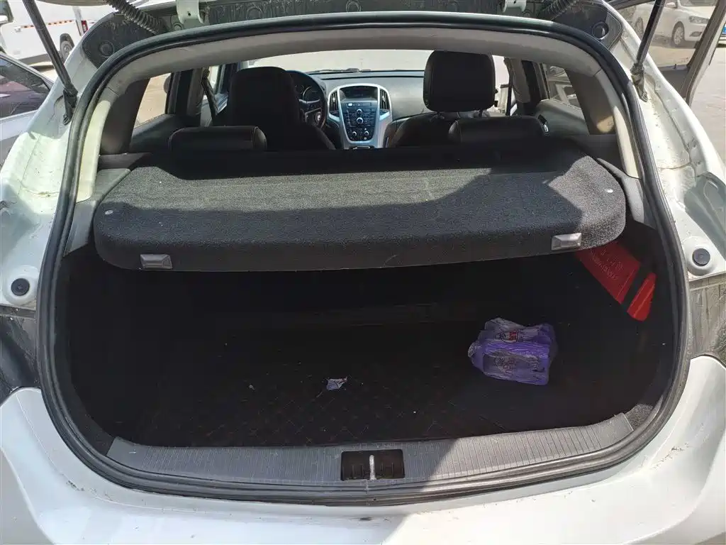 Buick Excelle 2012 XT 1.6L Automatic Comfort фото 7