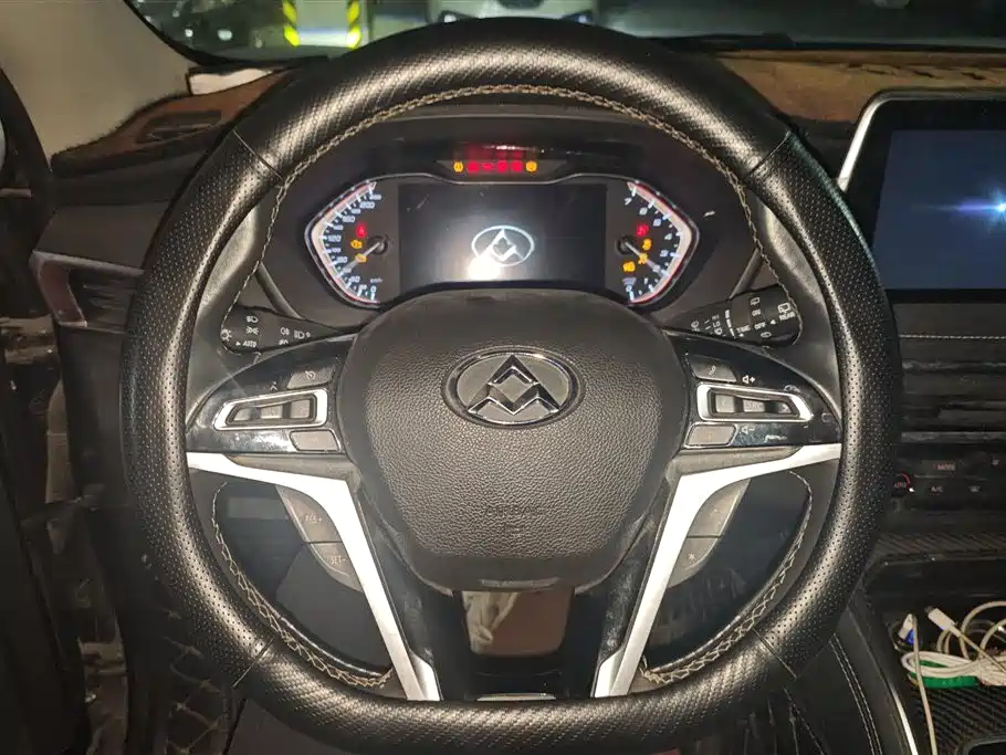 SAIC Maxus D90 2017 2.0T Automatic 4WD Sirius фото 15
