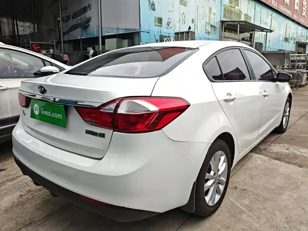 KIA K3