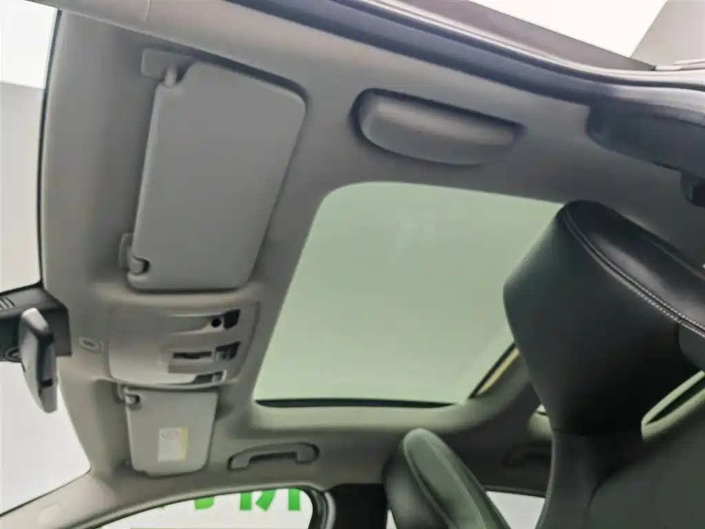 Mercedes-Benz GLA 2015 GLA 220 4MATIC Fashion Edition фото 14