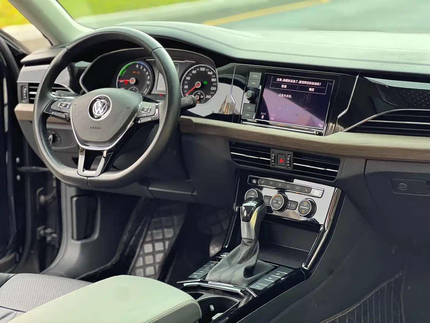 Volkswagen Passat New Energy 2019 430PHEV Hybrid Luxury Edition фото 14