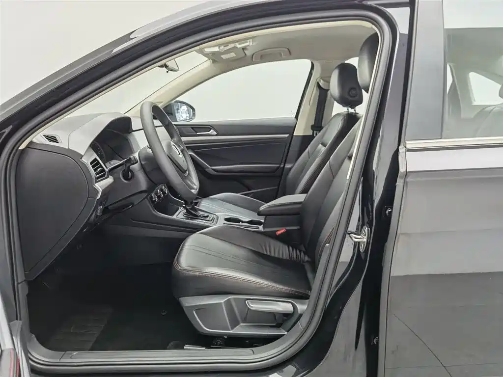 Volkswagen Lavida 2019 1.5L Automatic Trend Edition China VI фото 10