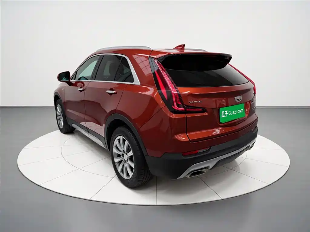 Cadillac XT4 2018 28T FWD Leading Edition фото 4