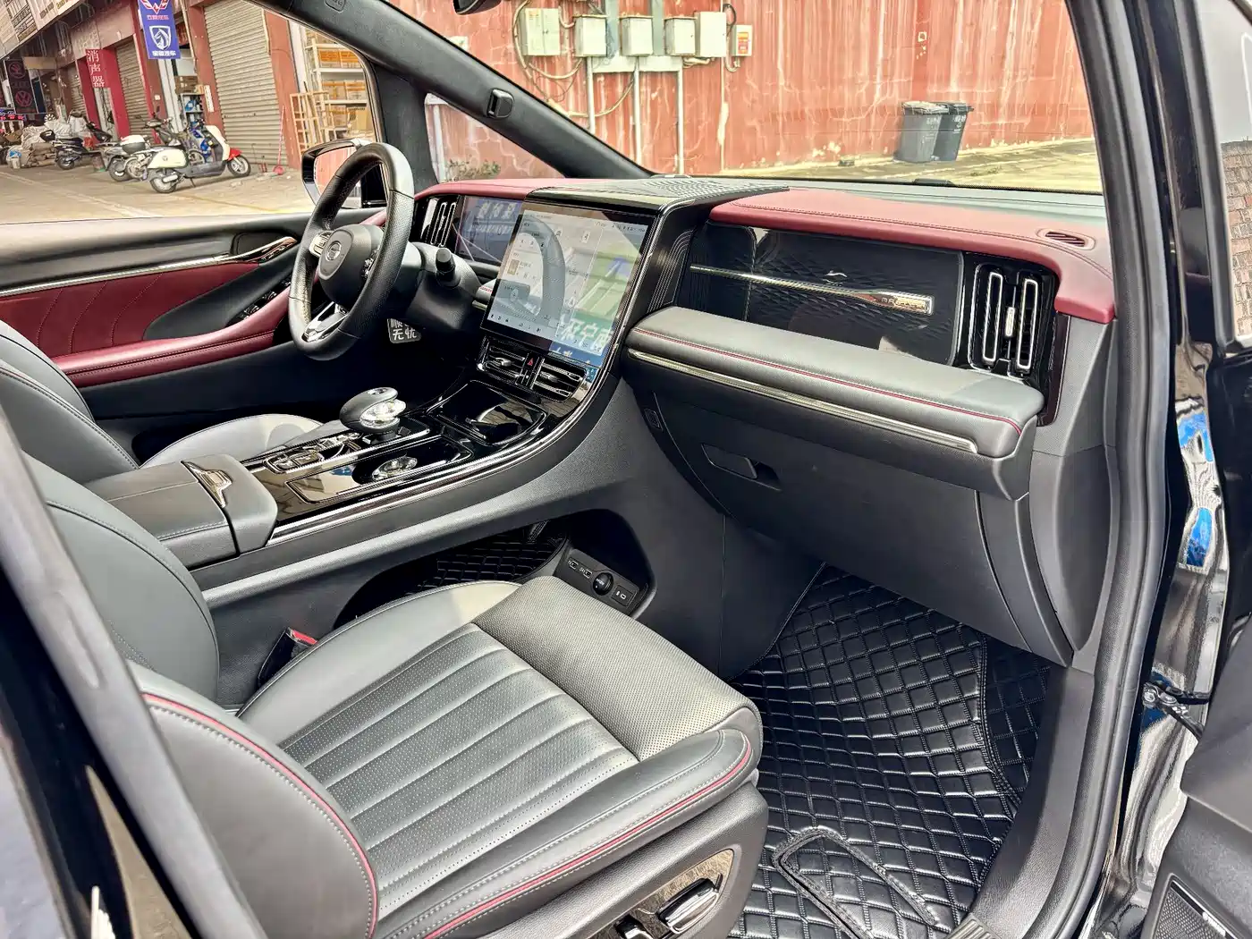 GAC Trumpchi Trumpchi M8 2023 Model Master Series 400T Flagship Edition фото 11