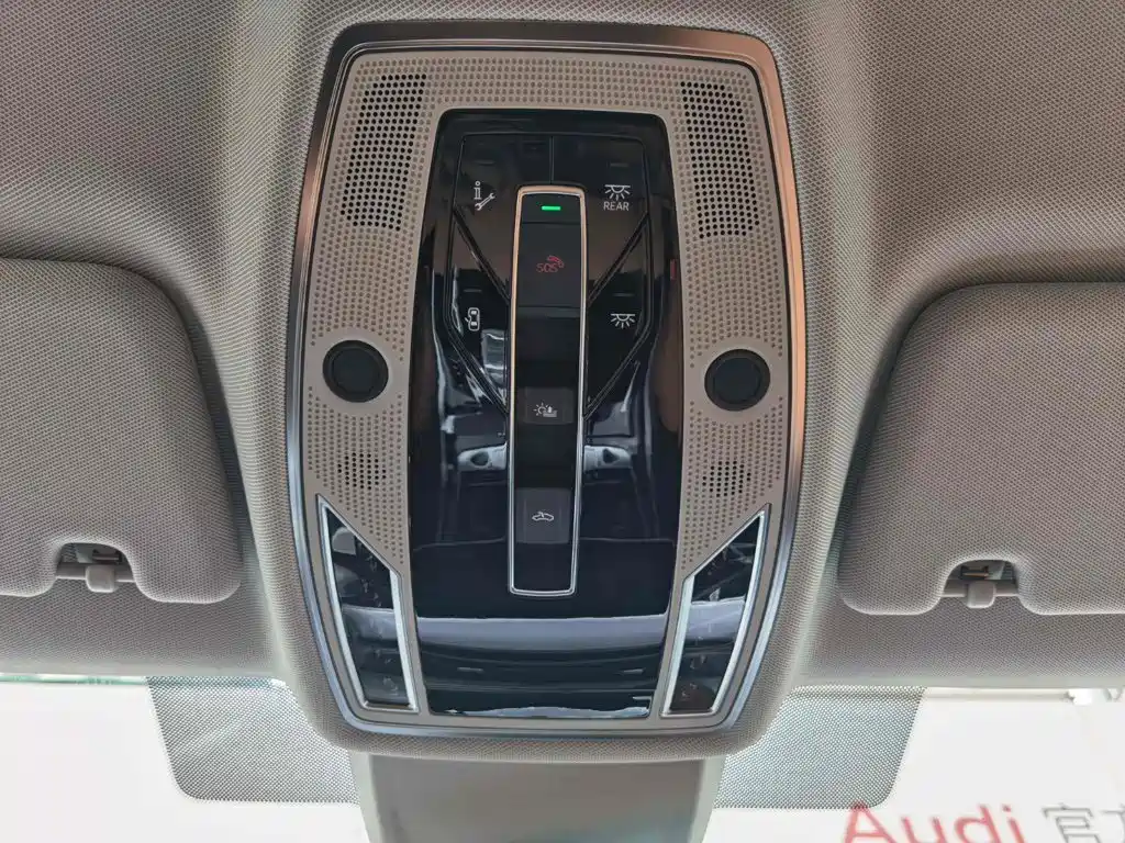 Фото 20 - Audi A8