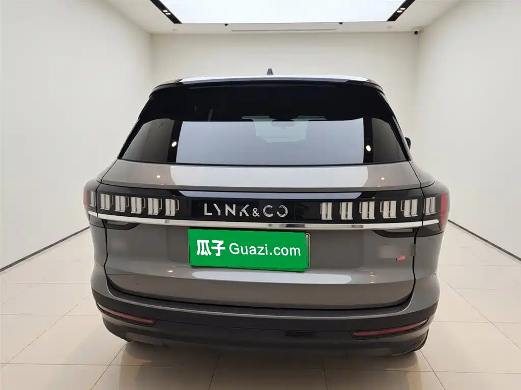 Lynk & Co 09 EM-P 2021 2.0T PHEV Halo 6-seater фото 5