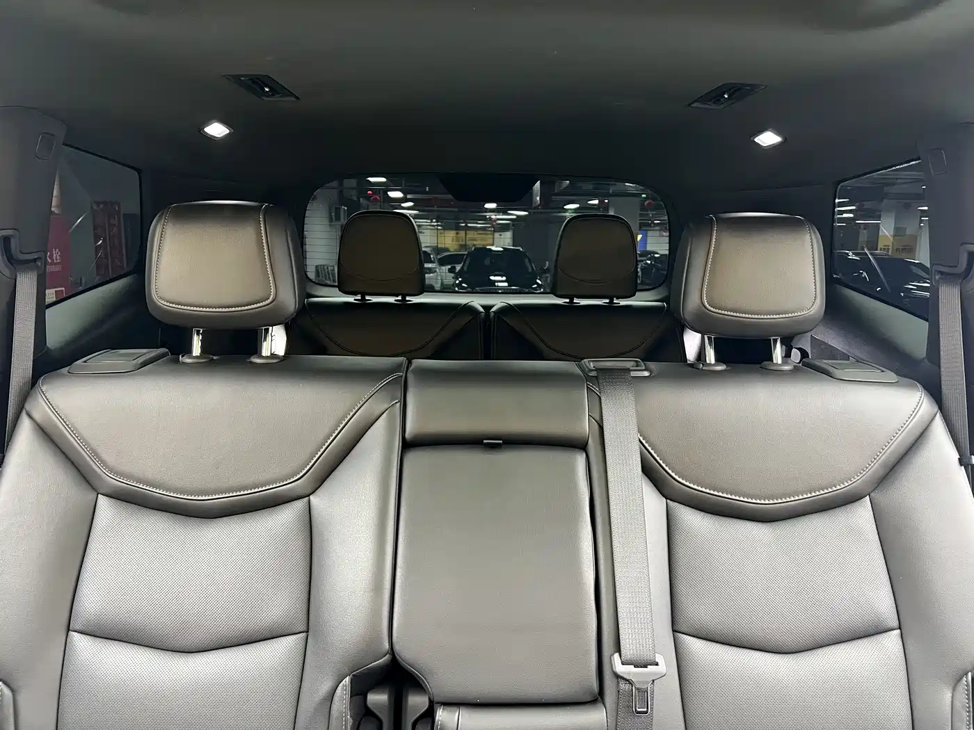 Cadillac XT6 2022 2.0T 7-Seater AWD Luxury Standard Edition фото 18