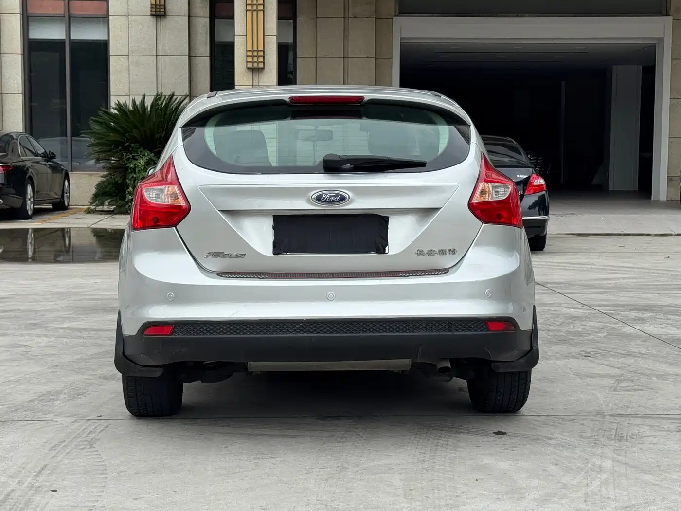 Ford Focus 2012 2012 Hatchback 1.6L Automatic Trend