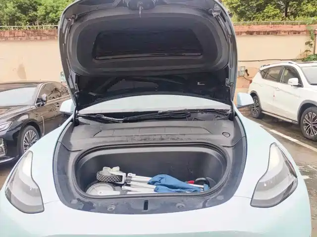 Tesla Model Y 2022 Facelift Rear-Wheel Drive Version — фото 3