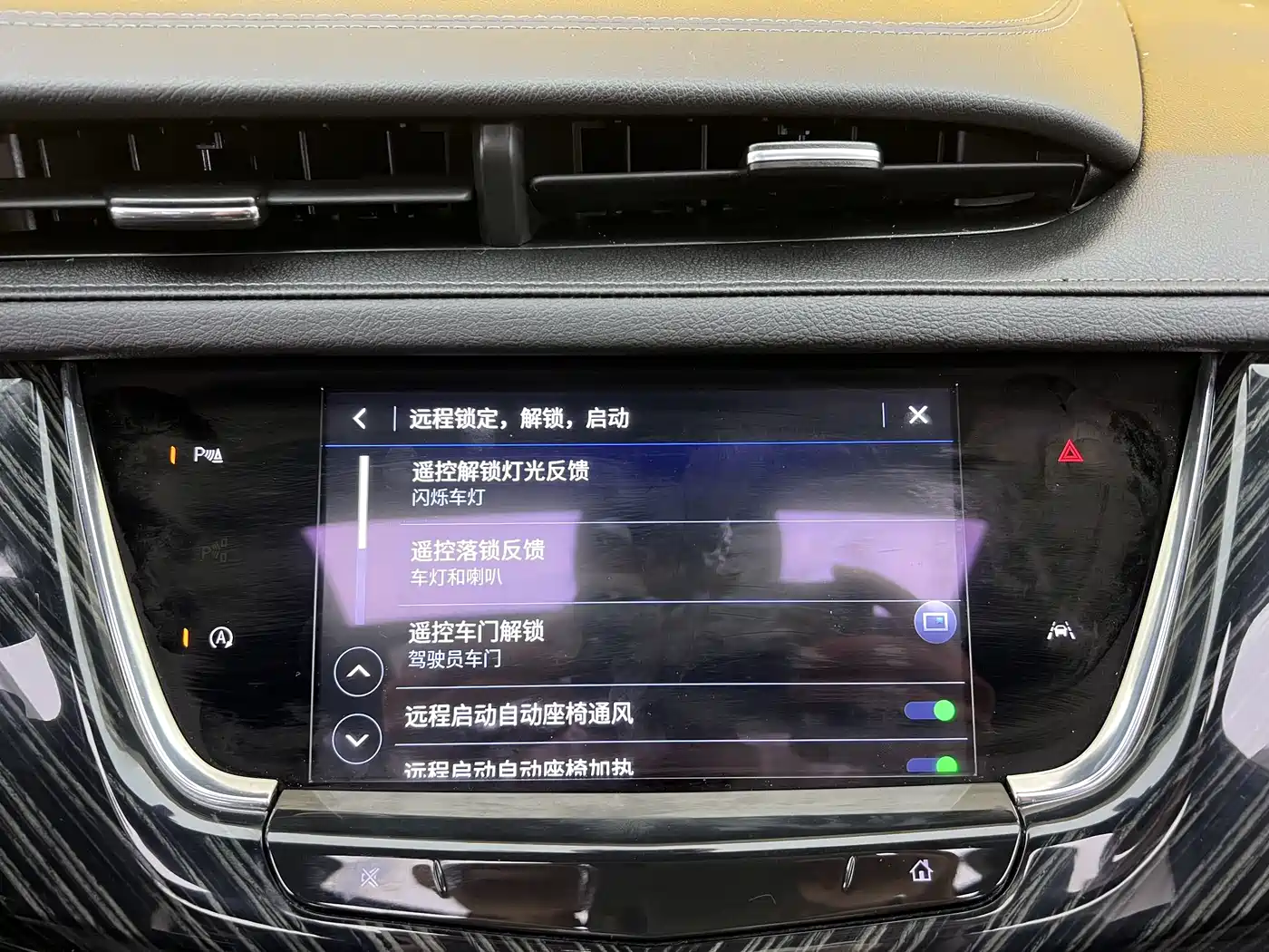 Cadillac XT6 2022 2.0T 7-Seater AWD Luxury Standard Edition фото 19