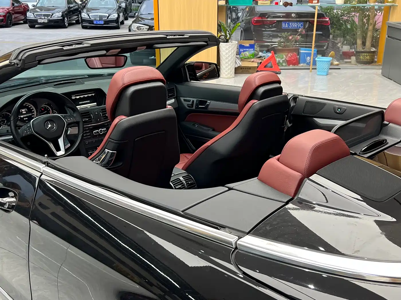 Mercedes-Benz E-Class (Import) 2012 E 260 CGI Convertible фото 23