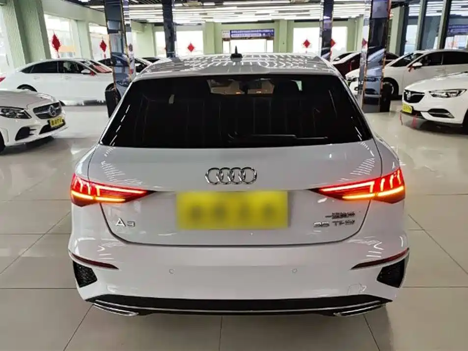 Audi A3 2023 Facelift Sportback 35 TFSI Fashion Sport фото 6