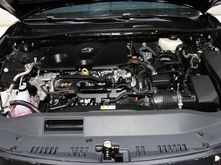 Toyota Camry 2024 Hybrid 2.0HGVP Luxury Edition фото 19