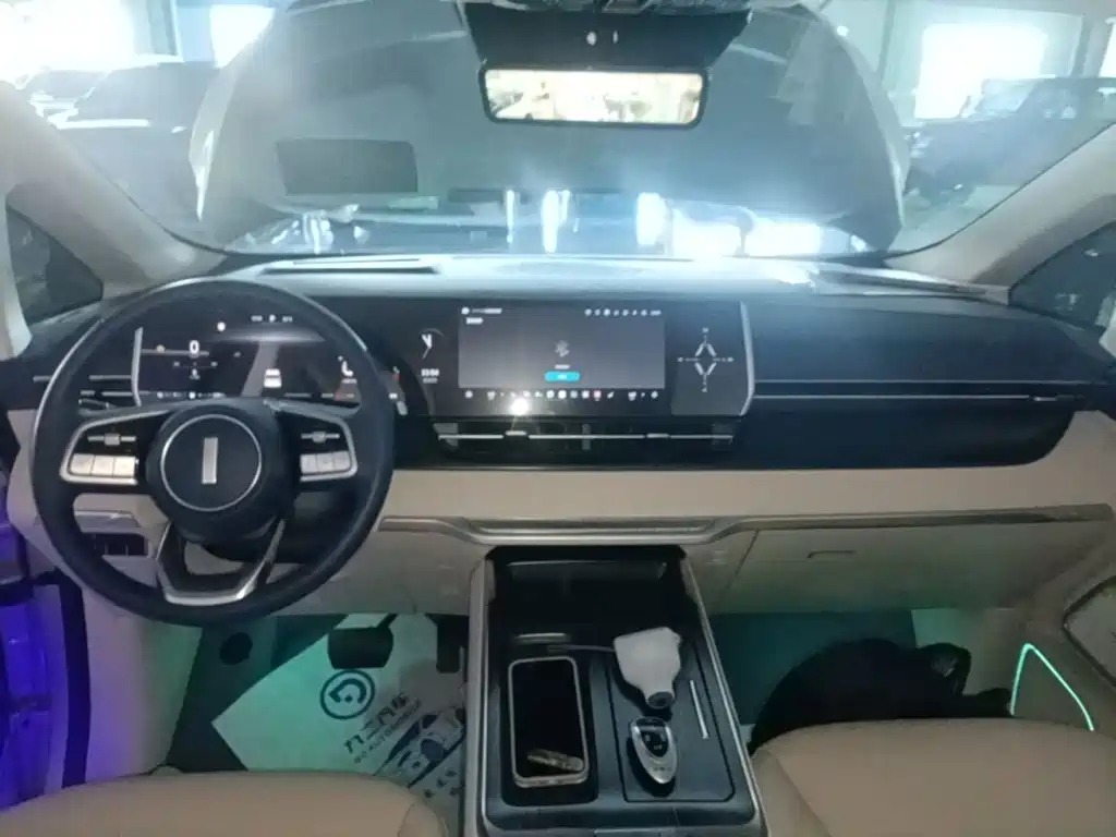 WEY Alpine 2024 2023 AWD Flagship