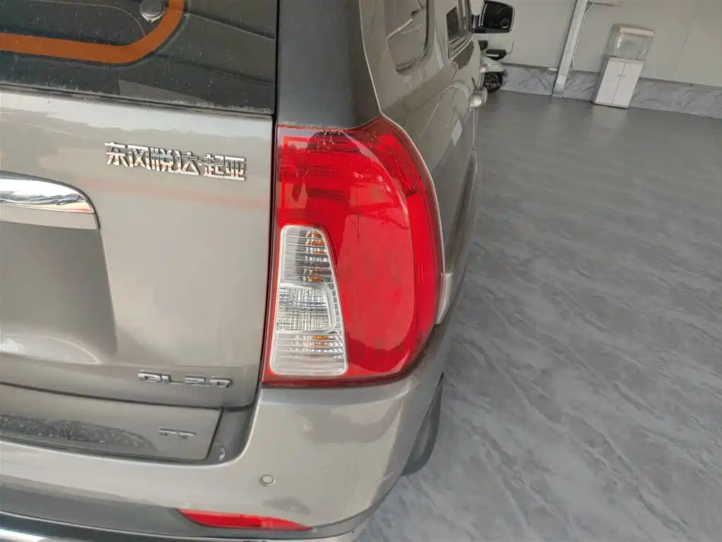 Kia Sportage 2013 2.0L Manual 2WD GL фото 24