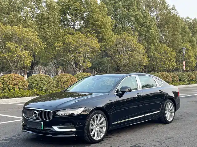 VOLVO S90 PLUG IN HYBRID