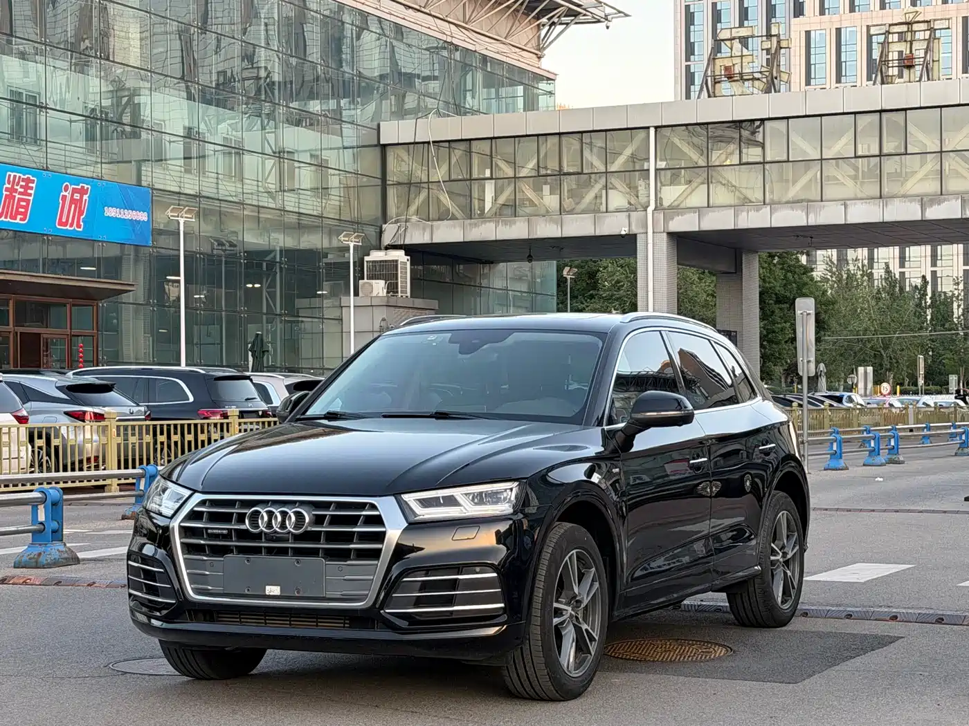 Audi Q5L 2018 45 TFSI Exclusive Fashion (China V)