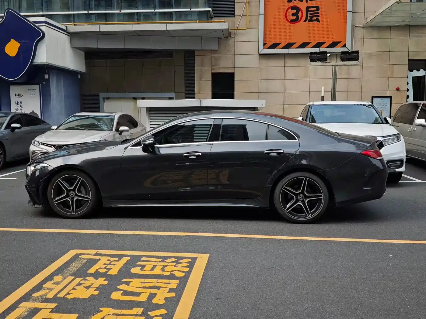 Mercedes-Benz CLS 2022 CLS 300 Luxury фото 9