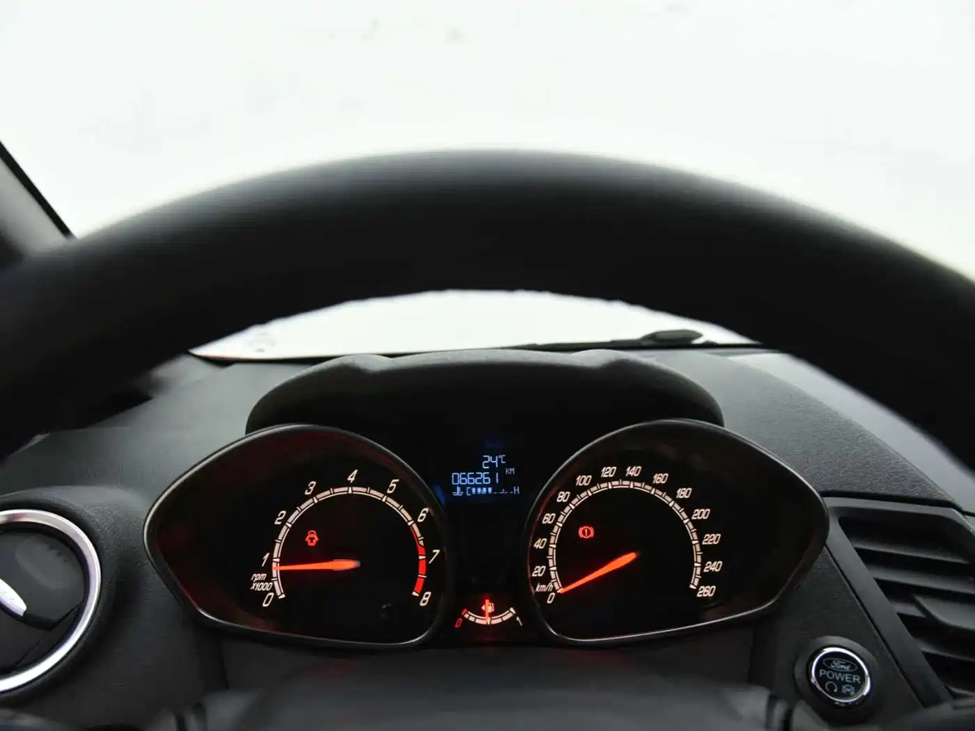 Ford Fiesta (Import) 2013 1.6T ST фото 6