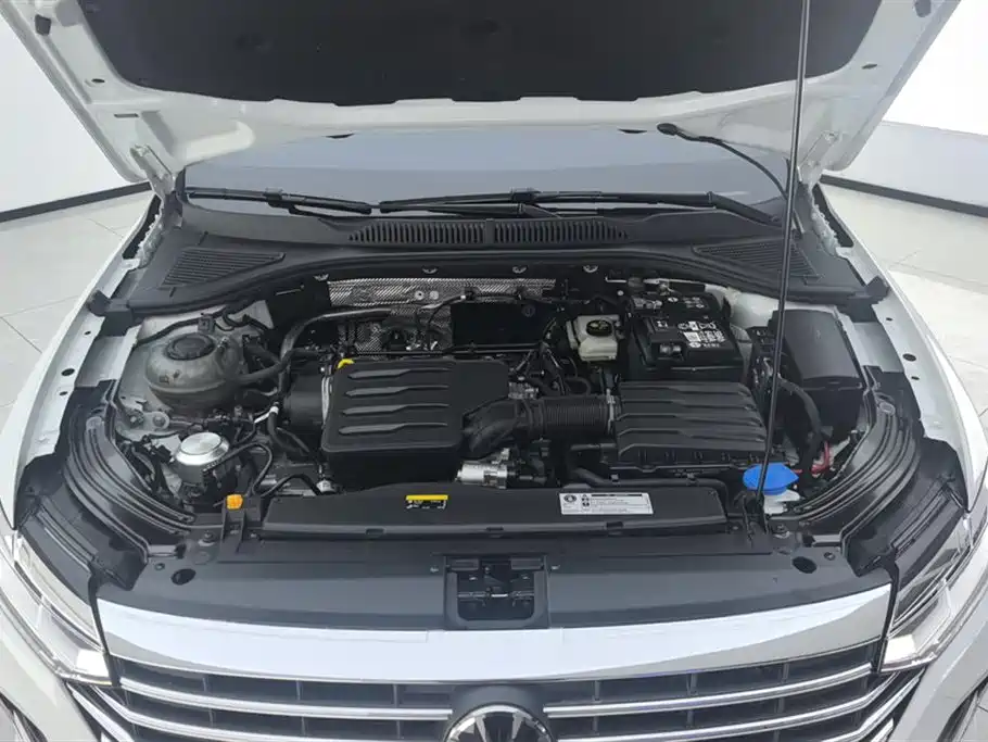 Volkswagen Lavida 2024 Model 1.5L Automatic 5 Million Edition фото 10