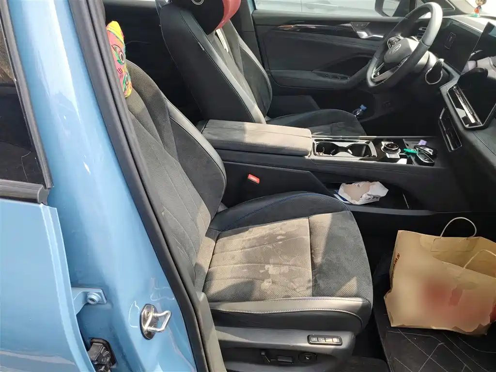 Volkswagen Tiguan L 2024 PRO 380TSI 4WD R-Line Premium Edition фото 25