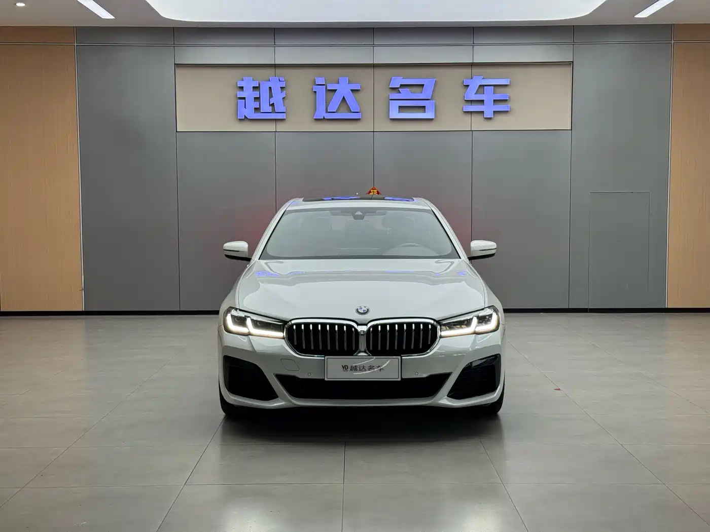 BMW 5 Series 2021 525Li M Sport Package фото 2