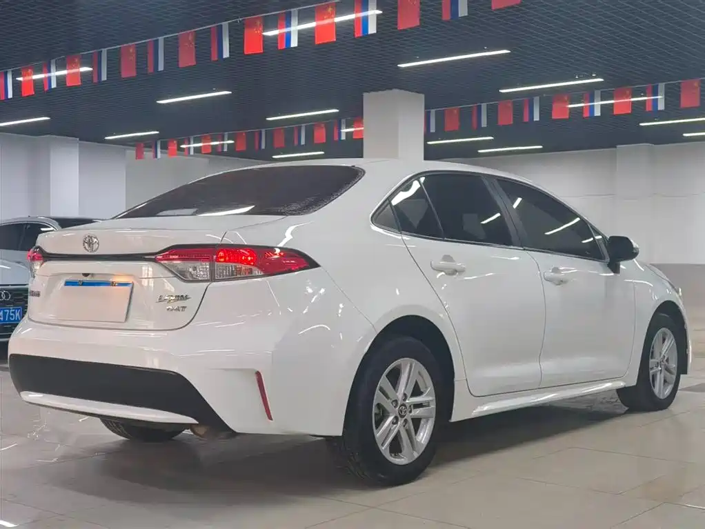 Toyota Levin 2022 185T CVT Luxury Edition фото 4