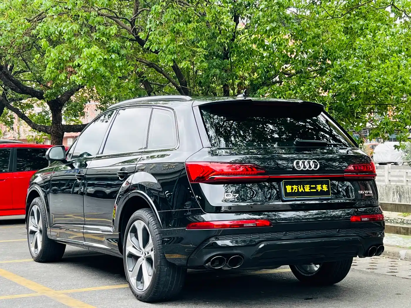 Audi Q7 2022 55 TFSI quattro S line Premium фото 5