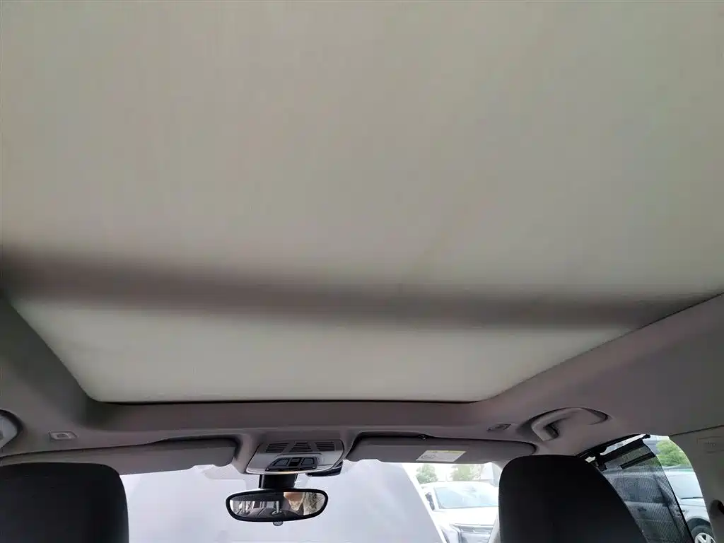 BMW X1 2016 sDrive18Li Premium Model фото 14