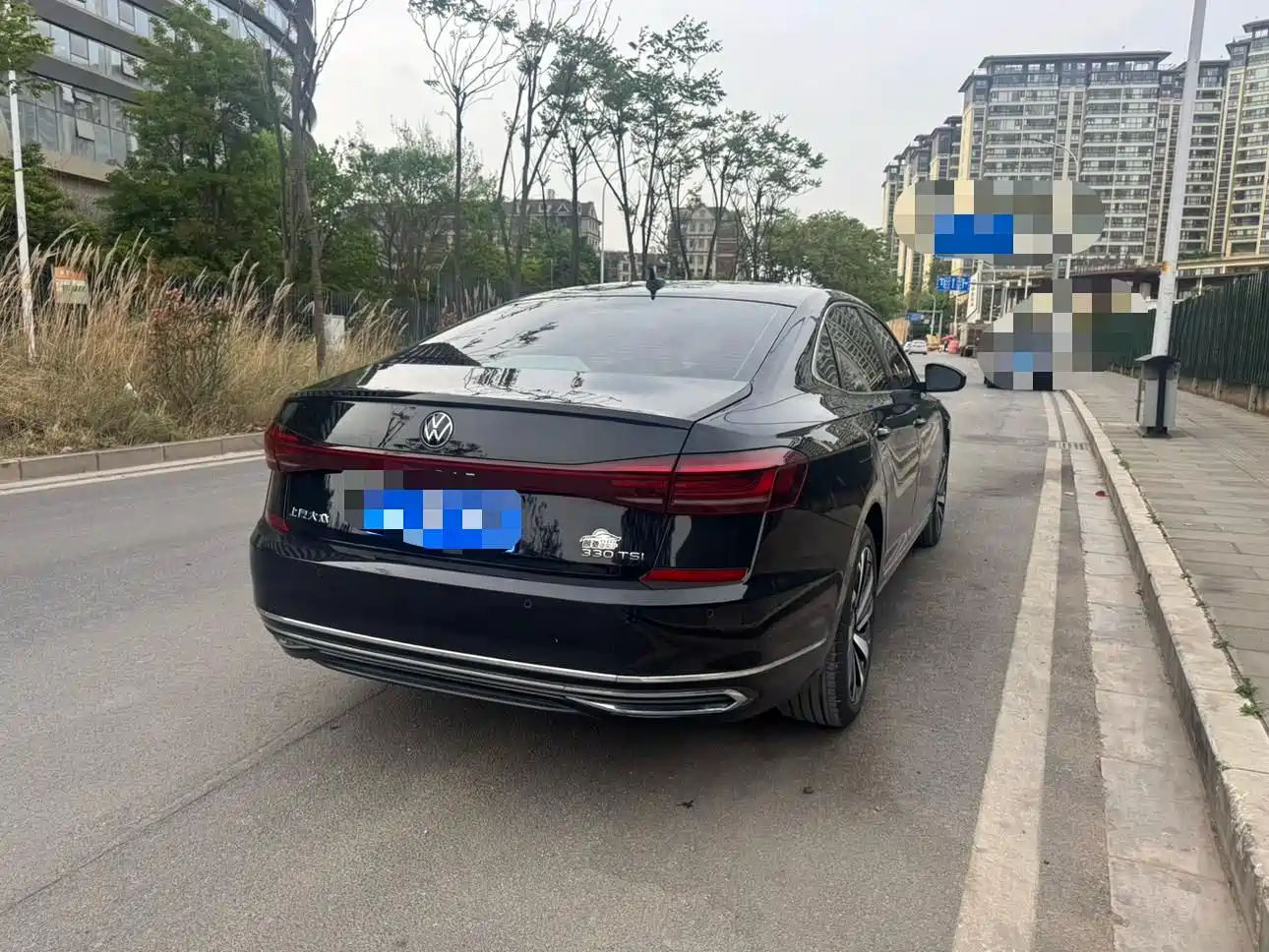 Volkswagen Passat 2022 330TSI Starlight Elite Edition фото 12