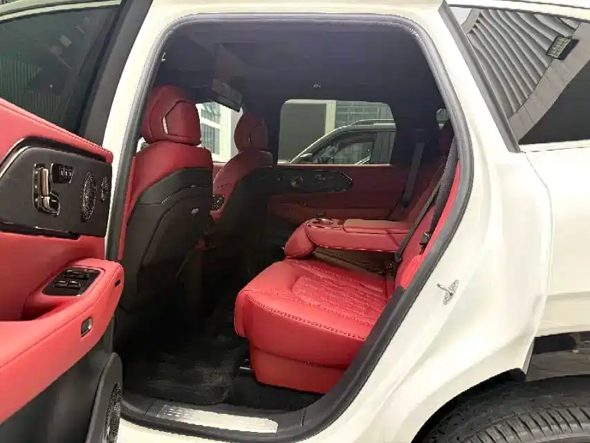 ZEEKR 8X 2026