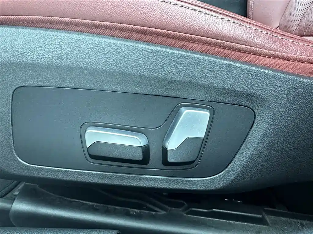 BMW 3 Series 2023 320Li M Sport Package фото 11