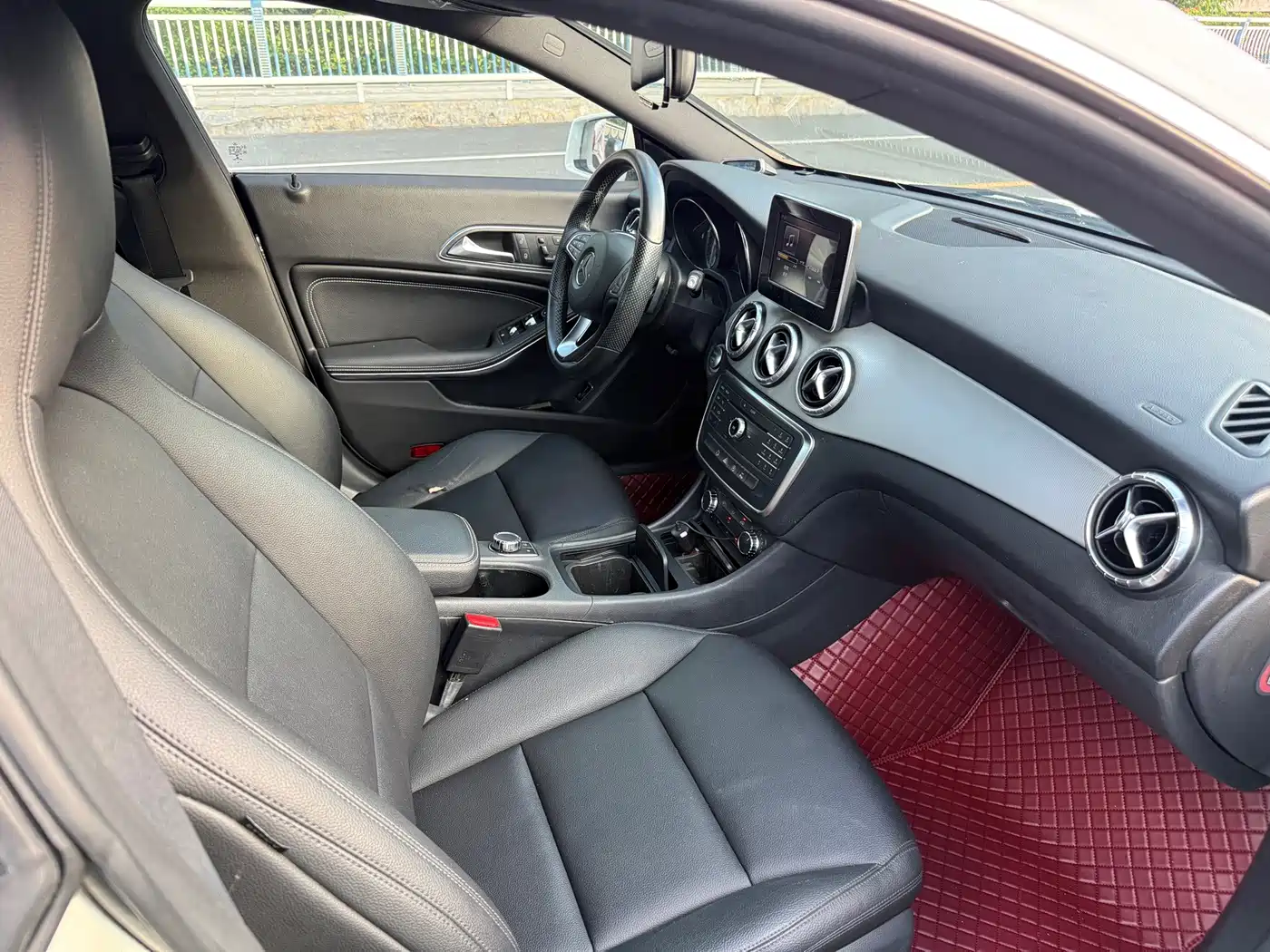 Mercedes-Benz CLA (Import) 2015 2015 CLA 200